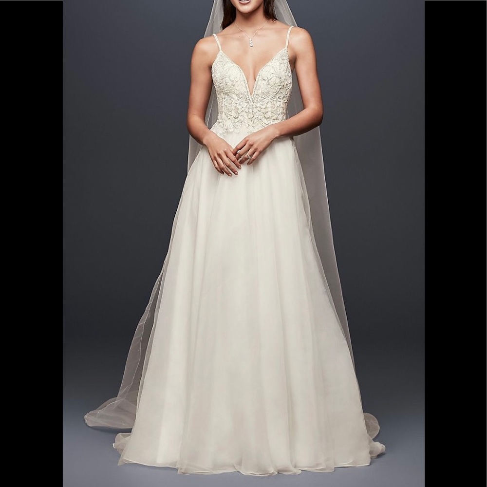 David’s Bridal gown (size 4)
